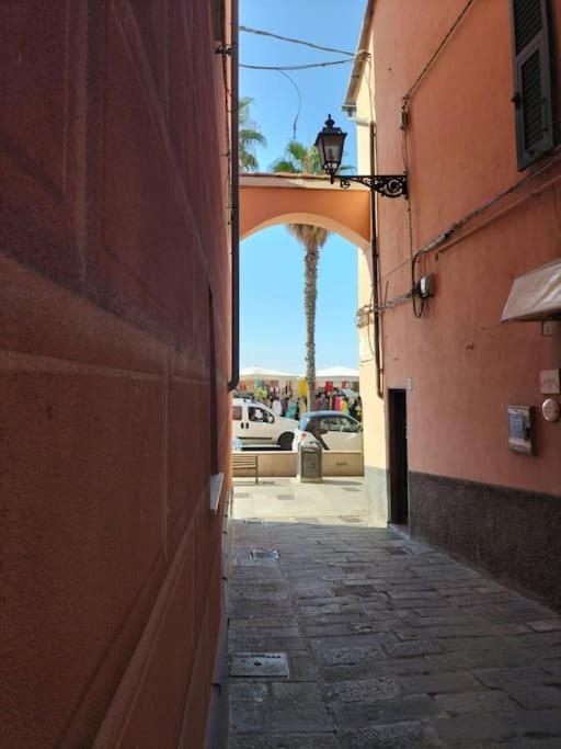 I Monti Sul Mare - A Pegli *