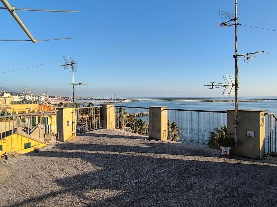 I Monti Sul Mare - A Pegli * Genova